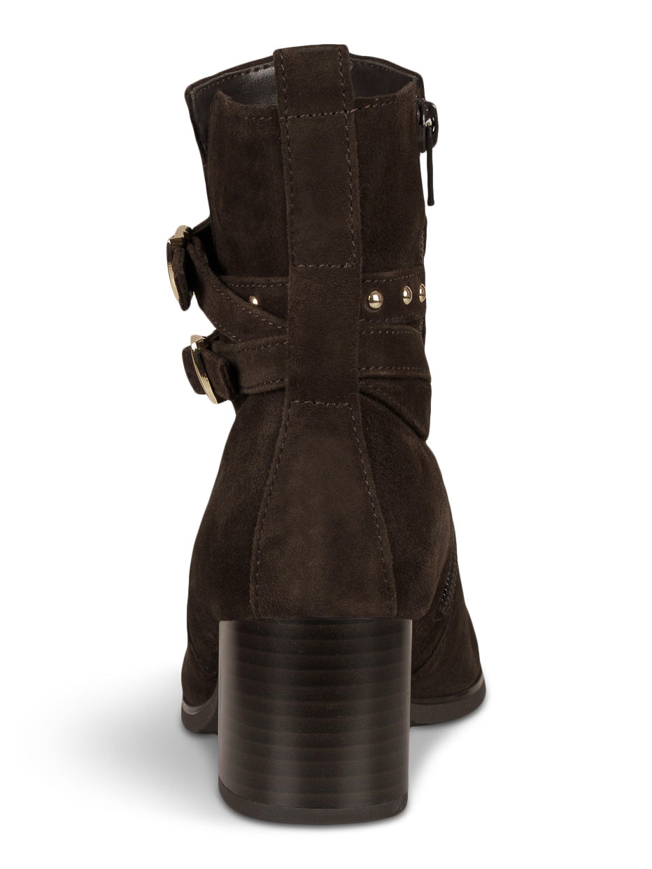 Stövlett - Modevillan