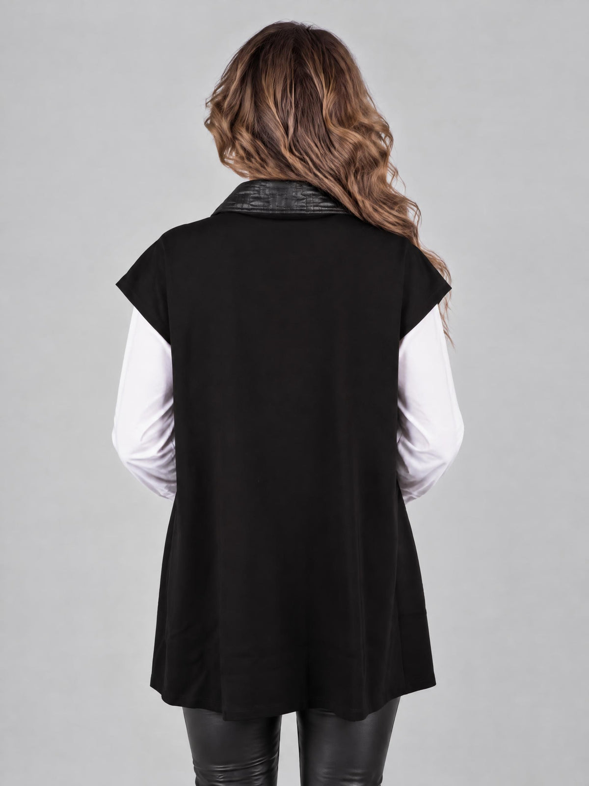 Joseph Ribkoff väst, black – quiltad krage - Modevillan