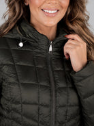 Betty Barclay jacka, olive green – avtagbar huva - Modevillan
