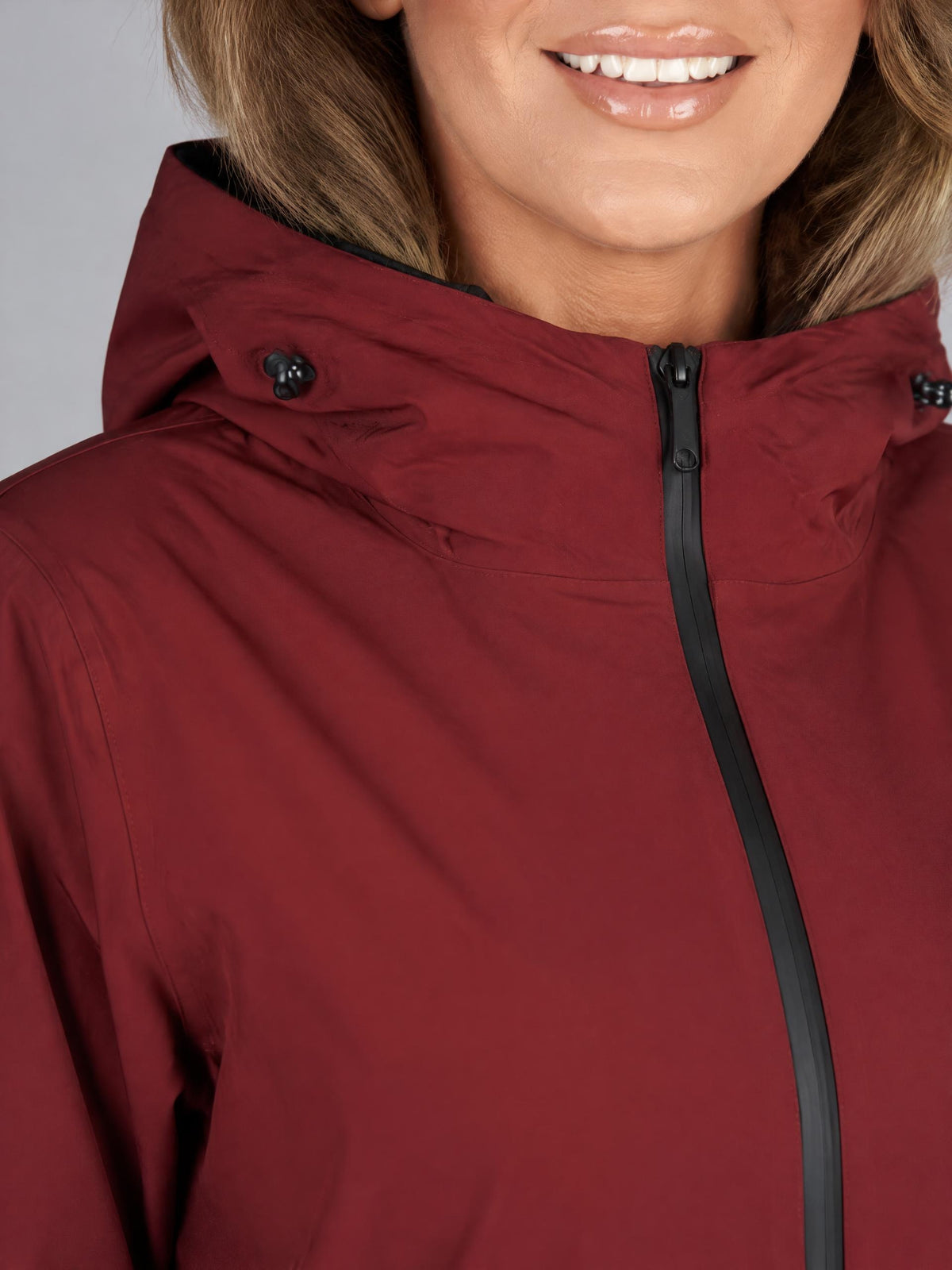 Luhta kappa, burgundy – vattenskyddat material - Modevillan